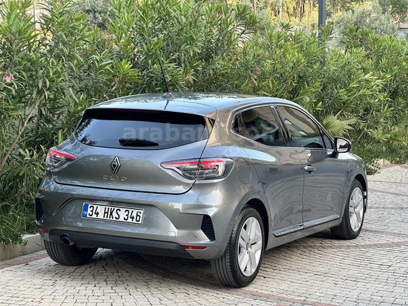 2023 MODEL EVOLUTİON 49.000 KM CLİO