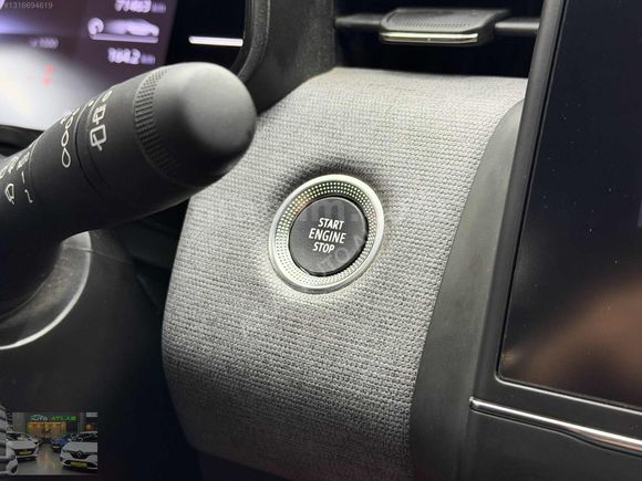 2023 CLİO EVOLUTİON+KATLANIR AYNA+KAMERA+HAYALET+CARPLAY+KEYLESS