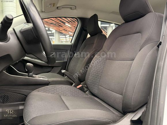 *67.000 KM*2024 CLİO 1.0 TCE EVOLUTİON *KEYLESS-G. GÖRÜŞ-K.AYNA*