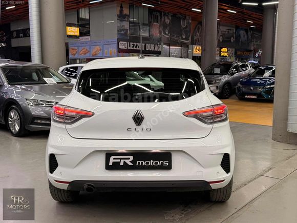*67.000 KM*2024 CLİO 1.0 TCE EVOLUTİON *KEYLESS-G. GÖRÜŞ-K.AYNA*