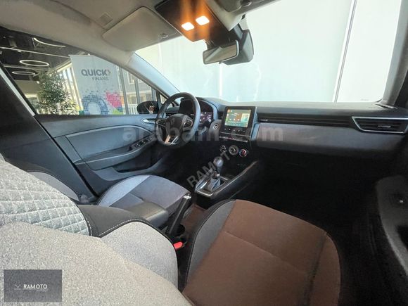 *DEĞİŞENSİZ*HIZLI KREDİ İLE 2024 RENAULT CLİO 1.0TCE EVOLUTİON*