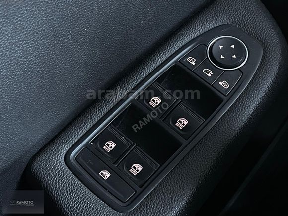 *DEĞİŞENSİZ*HIZLI KREDİ İLE 2024 RENAULT CLİO 1.0TCE EVOLUTİON*