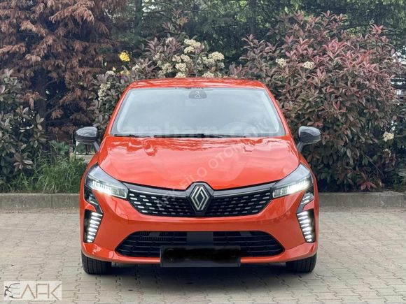 AFK DAN 1.0 TCE CLIO BOYASIZ SERVİS BAKIMLI ÖZEL RENK