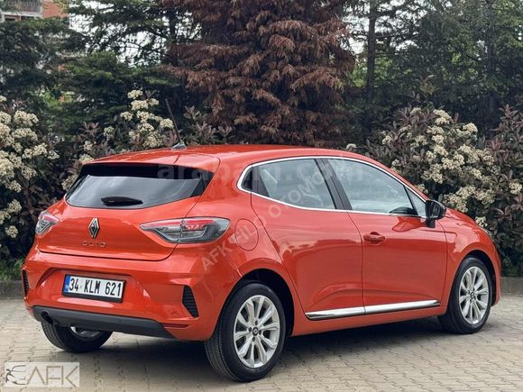 AFK DAN 1.0 TCE CLIO BOYASIZ SERVİS BAKIMLI ÖZEL RENK