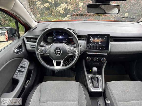AFK DAN 1.0 TCE CLIO BOYASIZ SERVİS BAKIMLI ÖZEL RENK