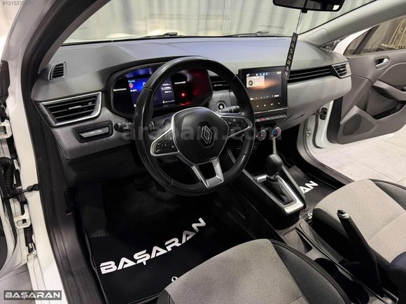 BAŞARAN'DAN HATASIZ 2023 CLİO 1.0 TCE EVO 300.000 PEŞİNATLA