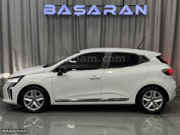 BAŞARAN'DAN HATASIZ 2023 CLİO 1.0 TCE EVO 300.000 PEŞİNATLA