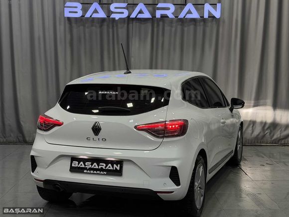 BAŞARAN'DAN HATASIZ 2023 CLİO 1.0 TCE EVO 300.000 PEŞİNATLA