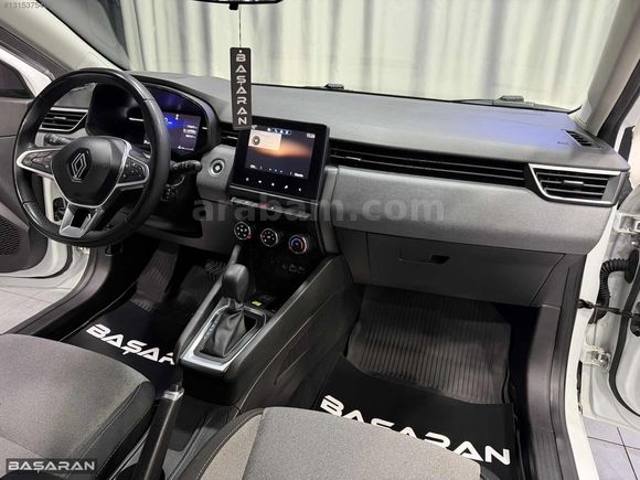 BAŞARAN'DAN HATASIZ 2023 CLİO 1.0 TCE EVO 300.000 PEŞİNATLA