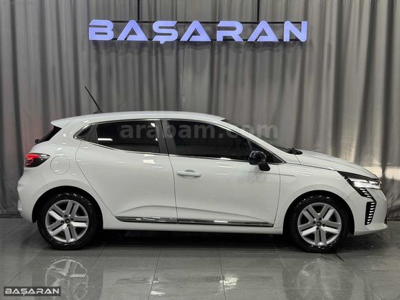 BAŞARAN'DAN HATASIZ 2023 CLİO 1.0 TCE EVO 300.000 PEŞİNATLA