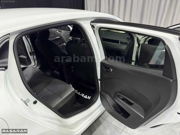 BAŞARAN'DAN HATASIZ 2023 CLİO 1.0 TCE EVO 300.000 PEŞİNATLA