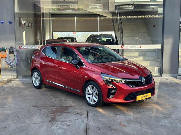 İZKAY MOTORS'DAN 2024 MODEL RENAULT CLİO 1.0TCE 38.000KM HATASIZ