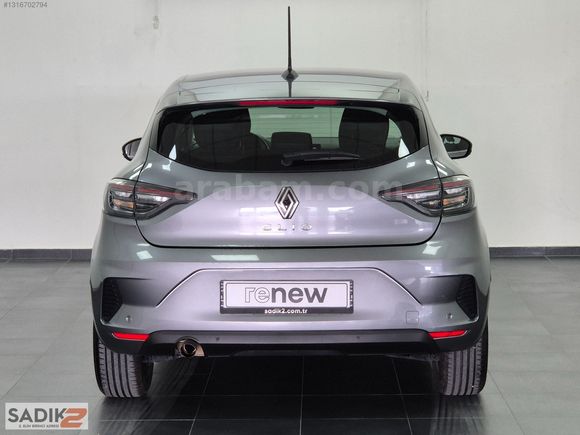 SADIK2'DEN 2024 RENAULT CLIO EVOLUTION 1.0 X-TRONIC 90 BG