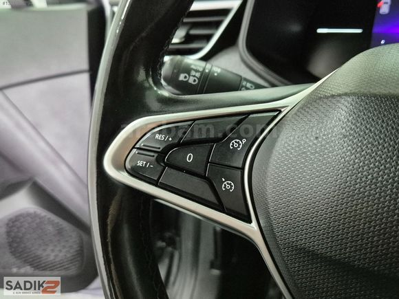SADIK2'DEN 2024 RENAULT CLIO EVOLUTION 1.0 X-TRONIC 90 BG