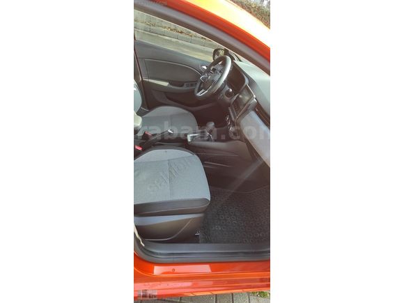 RENAULT CLİO 1.0 TCE EVOLUTİON 34 BİN KM OTOMATİK VİTES ORJİNAL