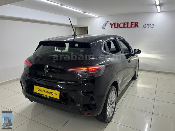 YÜCELER OTO'DAN 2024 MODEL RENAULT CLİO EVOLUTİON KDV%20 HATASIZ
