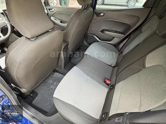 MEYDAN AUTO 2024 MODEL RENAULT CLIO 1.0 TCE EVOLUTİON BOYASIZ