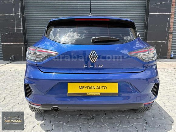 MEYDAN AUTO 2024 MODEL RENAULT CLIO 1.0 TCE EVOLUTİON BOYASIZ