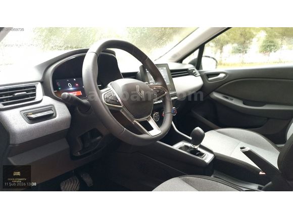 2025 Model Hatasız Boyasız Tramersiz Clio 1.0 TCE Evolution X-Tr