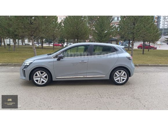 2025 Model Hatasız Boyasız Tramersiz Clio 1.0 TCE Evolution X-Tr