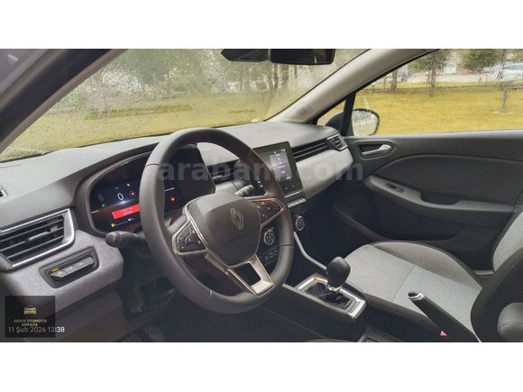 2025 Model Hatasız Boyasız Tramersiz Clio 1.0 TCE Evolution X-Tr