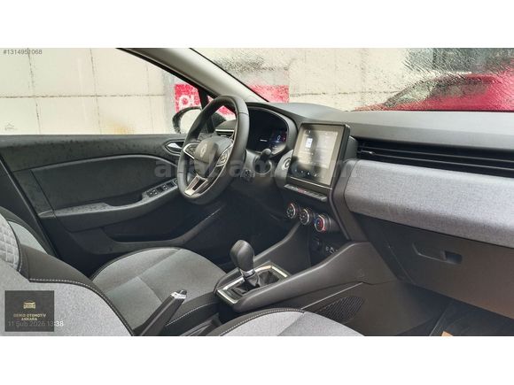 2025 Model Hatasız Boyasız Tramersiz Clio 1.0 TCE Evolution X-Tr