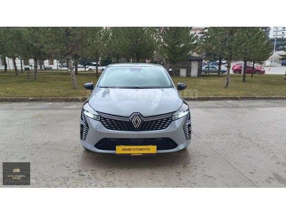 2025 Model Hatasız Boyasız Tramersiz Clio 1.0 TCE Evolution X-Tr