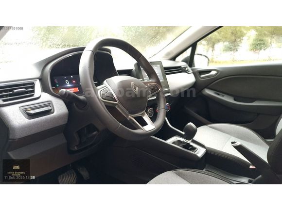 2025 Model Hatasız Boyasız Tramersiz Clio 1.0 TCE Evolution X-Tr
