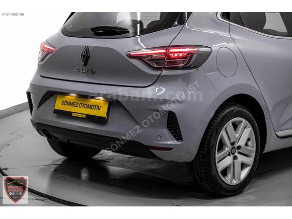 SÖNMEZ'DEN 2025 CLİO 1.0TCE EVOLUTİON GSR HATASIZ 39.000KM