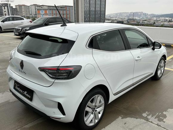 Ventura Motors'tan GSR'li Clio Evolution K.K. 12 taksit imk.
