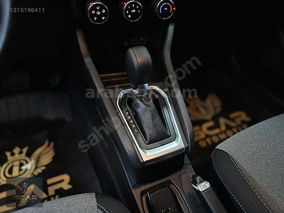 İSCARDAN 2024 RENAULT CLİO 1.0 TCE EVOLUTİON 390.000 PEŞİNATLA