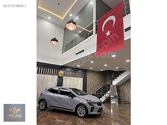 İSCARDAN 2024 RENAULT CLİO 1.0 TCE EVOLUTİON 390.000 PEŞİNATLA