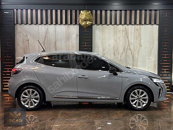 İSCARDAN 2024 RENAULT CLİO 1.0 TCE EVOLUTİON 390.000 PEŞİNATLA