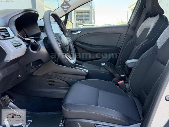 2025 CLİO EVOLUTİON GSR 2 HATASIZ BOYASIZ 12.000 KM K.K.TAKSİT