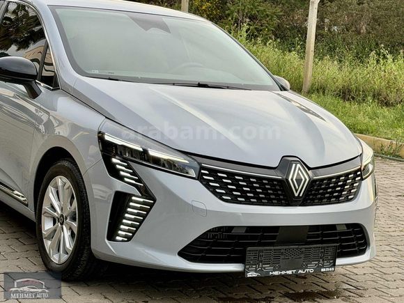 2025 CLİO OTOMATİK BOYASIZ 27 BİN KM