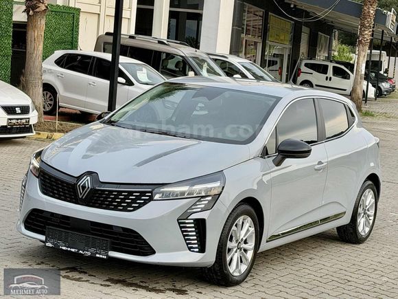 2025 CLİO OTOMATİK BOYASIZ 27 BİN KM