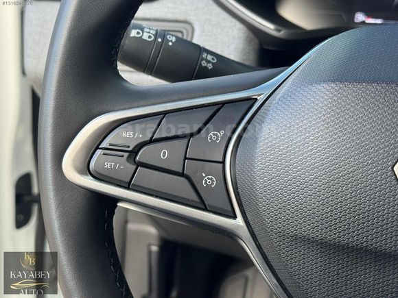 2025 HATASIZ BOYASIZ RENAULT CLİO SERVİS BAKIM-GARANTİLİ-%20 FTR
