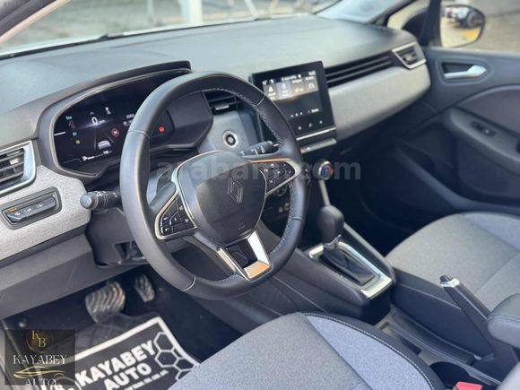 2025 HATASIZ BOYASIZ RENAULT CLİO SERVİS BAKIM-GARANTİLİ-%20 FTR