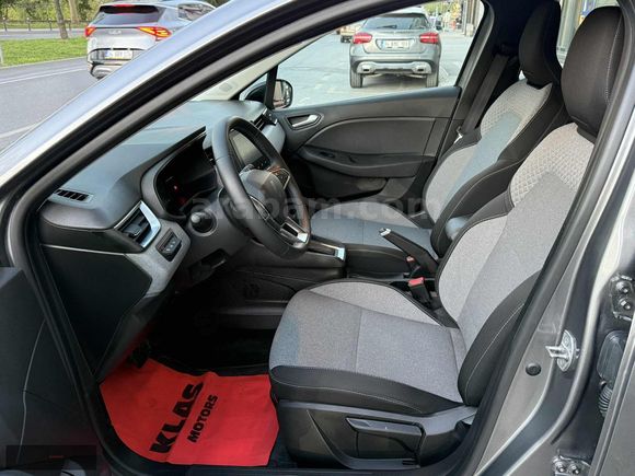 2025 RENAULT CLIO 1.0 TCE EVOLUTION 25.000 KM HATASIZ BOYASIZ