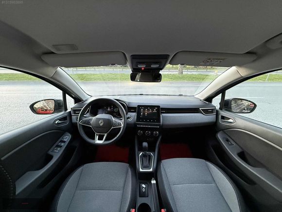 2025 RENAULT CLIO 1.0 TCE EVOLUTION 25.000 KM HATASIZ BOYASIZ
