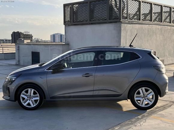 2025 RENAULT CLIO 1.0TCe EVOLOTİON %20 FATURALI HATASIZ