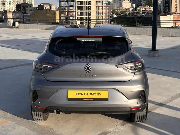 2025 RENAULT CLIO 1.0TCe EVOLOTİON %20 FATURALI HATASIZ