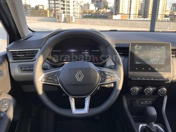 2025 RENAULT CLIO 1.0TCe EVOLOTİON %20 FATURALI HATASIZ