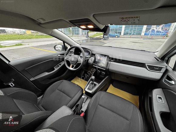 2025-RENAULT-CLİO-1.0 TCE-EVOLUTION-HATASIZ-%20 KDV-10.000KM