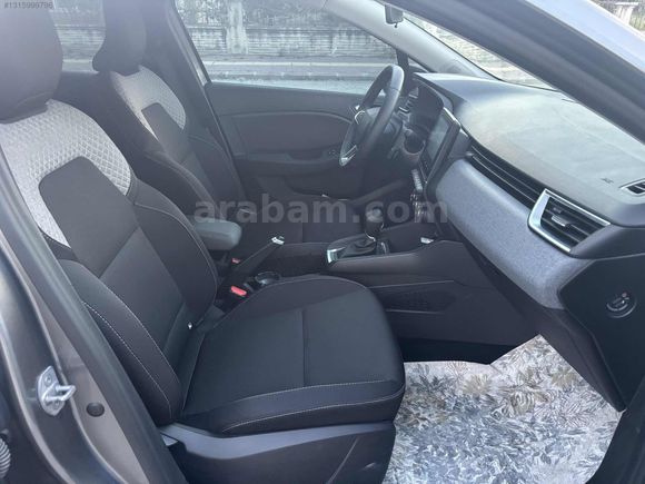 HATASIZ 2025 CLİO EVULOTİON 8.000 KM GSR2