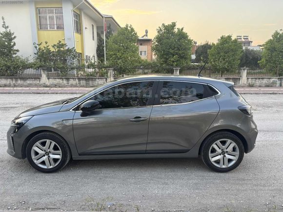 HATASIZ 2025 CLİO EVULOTİON 8.000 KM GSR2
