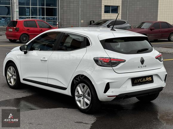 2025-RENAULT-CLİO-1.0 TCE-EVOLUTION-HATASIZ-%20 KDV-8.000KM