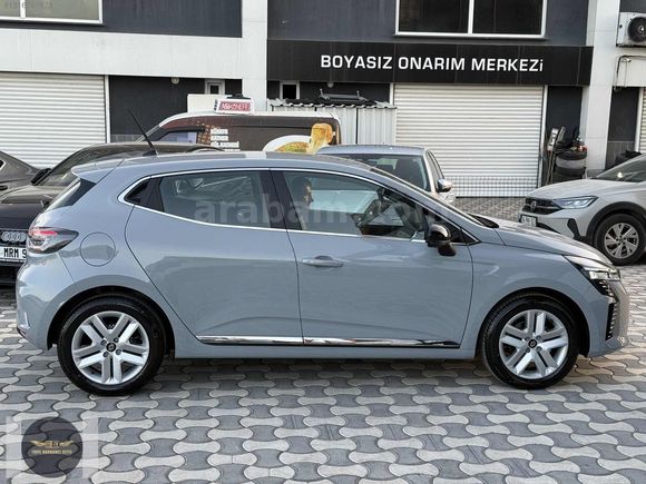 2025 RENAULT CLIO 1.0 TCE 90 BG GSR LI EVOLUTION BOYASZ 6.100 KM