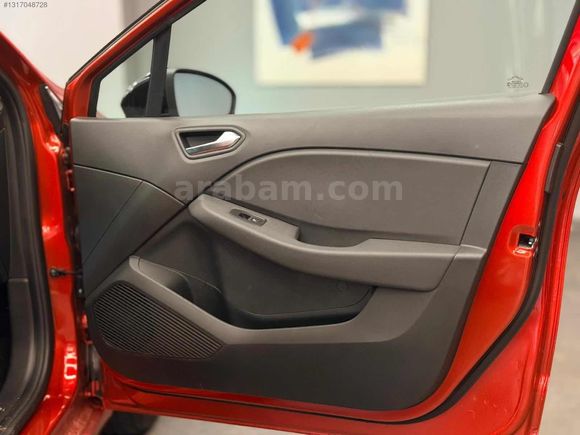 FLİES MOTORS'DAN CLİO 1.0 TCE 25'BİN KM HATASIZ GSR-ÇELİK JANT