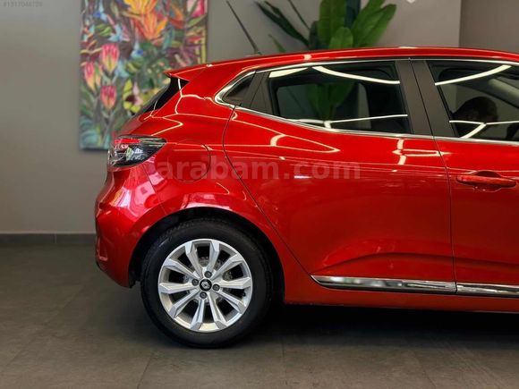 FLİES MOTORS'DAN CLİO 1.0 TCE 25'BİN KM HATASIZ GSR-ÇELİK JANT